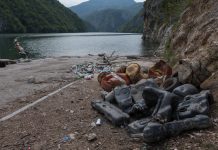Plutajuci Otpad Na Drini
